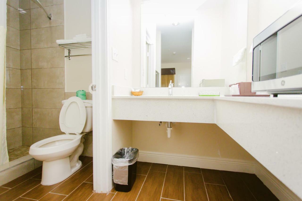 Scottish Inn & Suites Baytown Kültér fotó