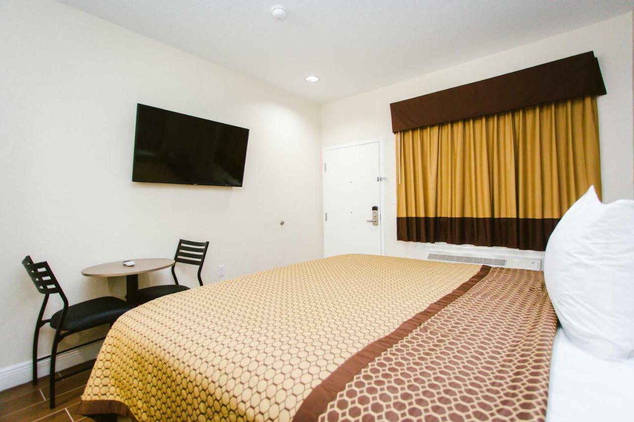 Scottish Inn & Suites Baytown Kültér fotó