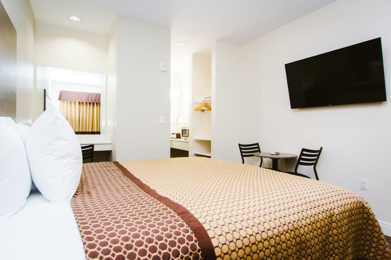 Scottish Inn & Suites Baytown Kültér fotó