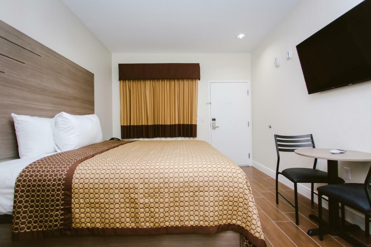 Scottish Inn & Suites Baytown Kültér fotó